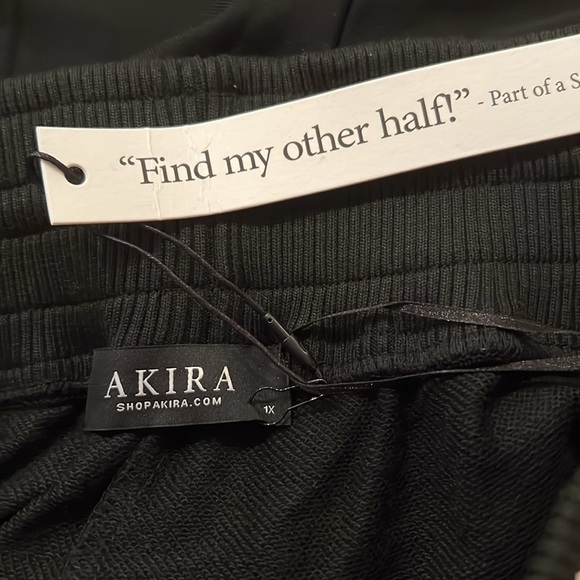Akira Black Sweatpants With White Fuzzy Trim On Front & Back Size 1X - Picture 10 of 12
